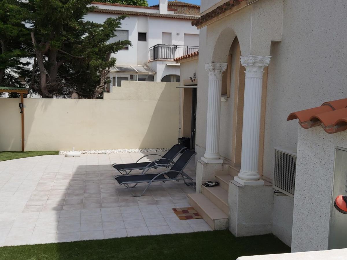Casa Amb Piscina Privada Villa Empuriabrava Luaran gambar