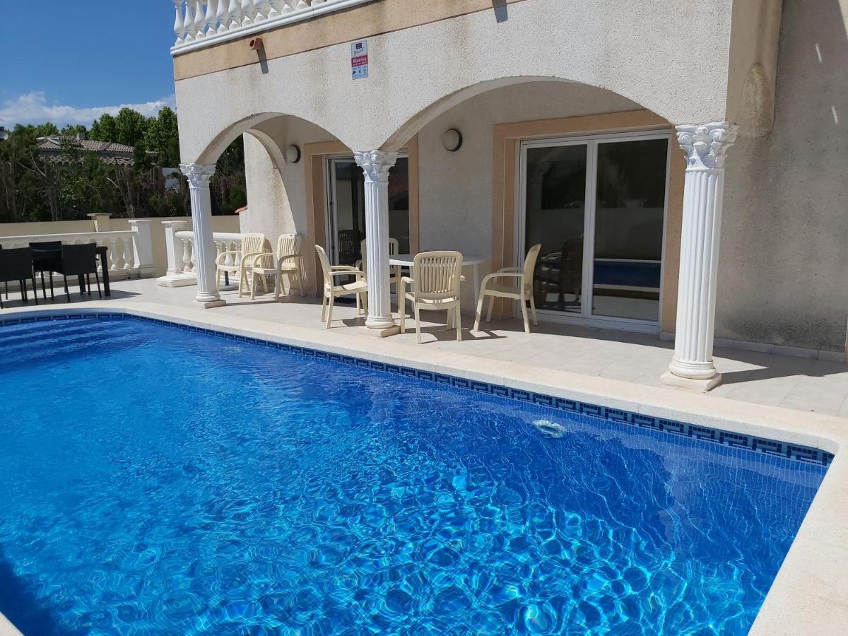Casa Amb Piscina Privada Villa Empuriabrava Luaran gambar